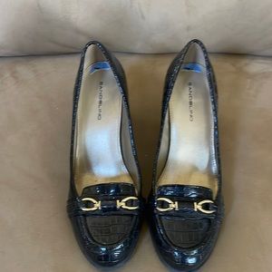 Women’s Bandolino shoes- size 7.5